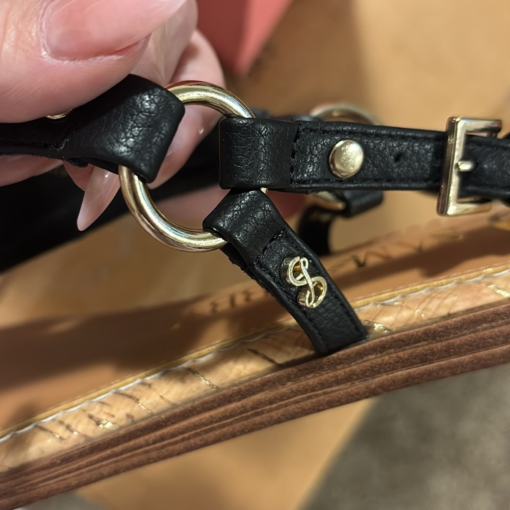 Sam & Libby Black Tan T-Strap Sandals - Picture 4 of 4
